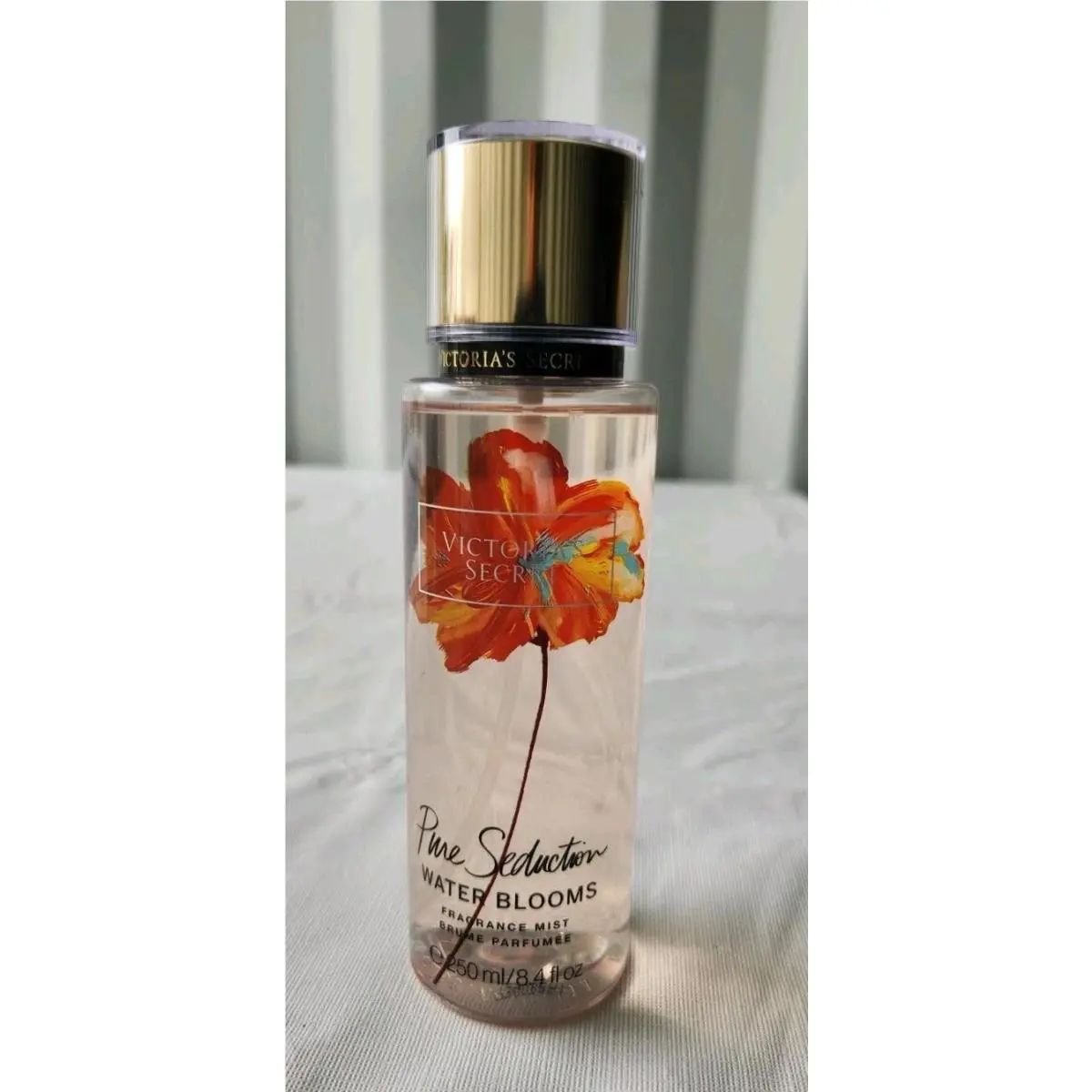 Victoria`s Secret Pure Seduction Water Blooms Fragrance Mist 8.4oz