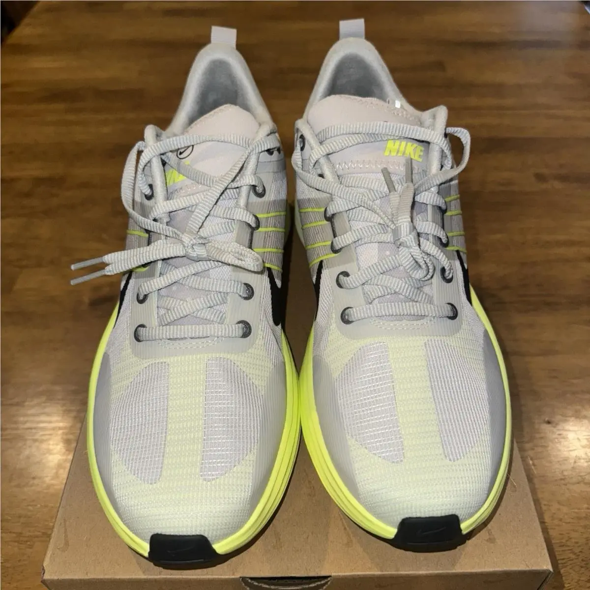 Nike Lunar Roam Grey Volt Shoes Limited Edition Men 10 Women 11.5 HV0812-011