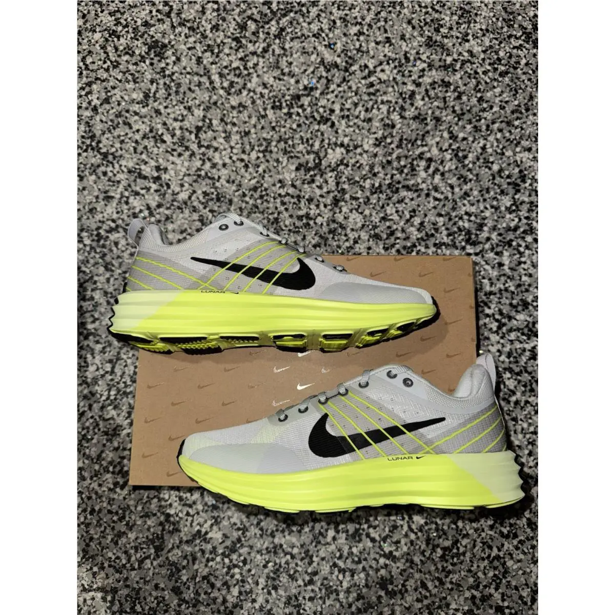Nike Lunar Roam Neutral Grey Volt Neon Black HV0812-011 Men`s Size 9