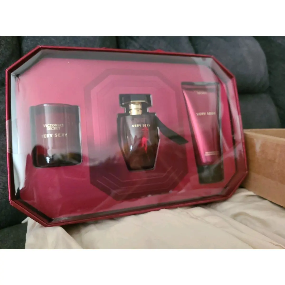 Victoria’s Secret Very Sexy Eau De Parfum 1.7oz Body Lotion-candle Gift Set
