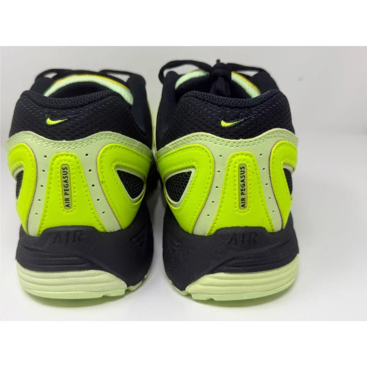 Nike shoes - HQ5403700 - HQ5403-700 - Multicolor (UPC: 197859059522) 1