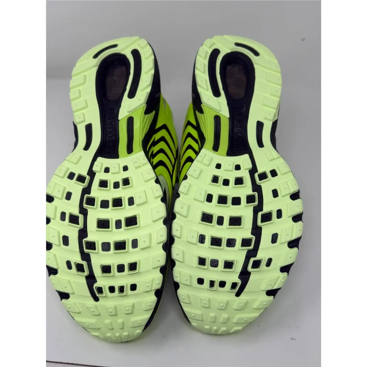 Nike shoes - HQ5403700 - HQ5403-700 - Multicolor (UPC: 197859059522) 2