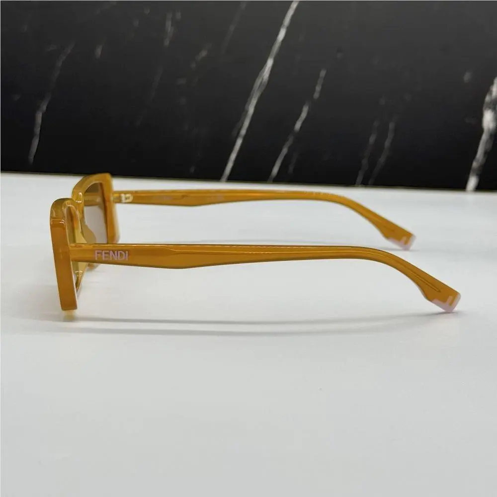 FE40164I 44J Fendi Square Orange Women Fendi Sunglasses  display picture 2