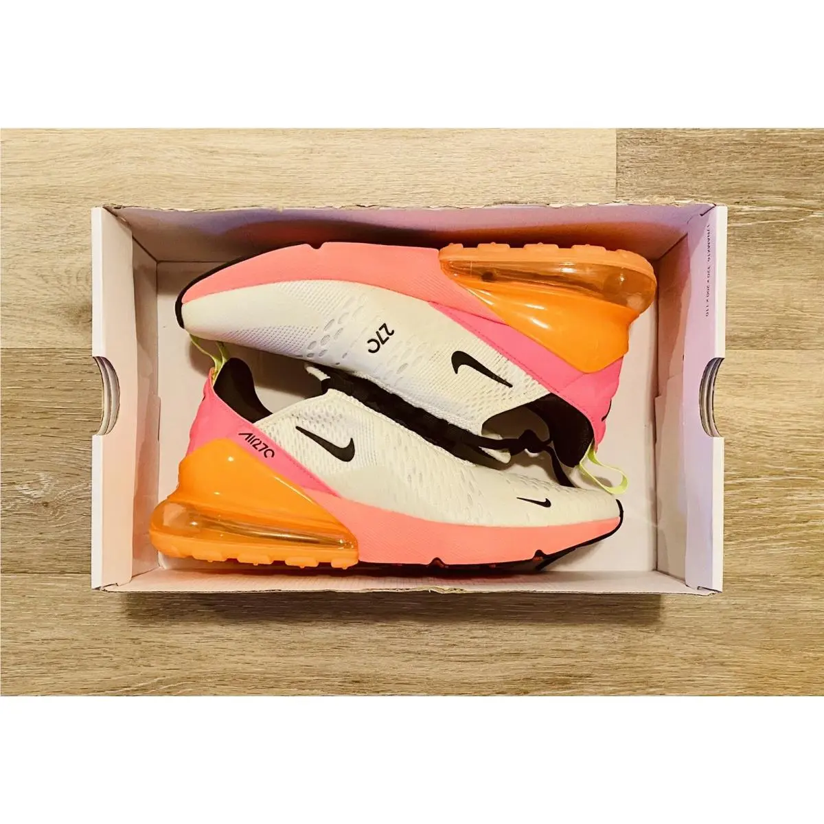 Nike Air Max 270 Summit White Black DJ5997-100 Women’s Size 5 Nolid