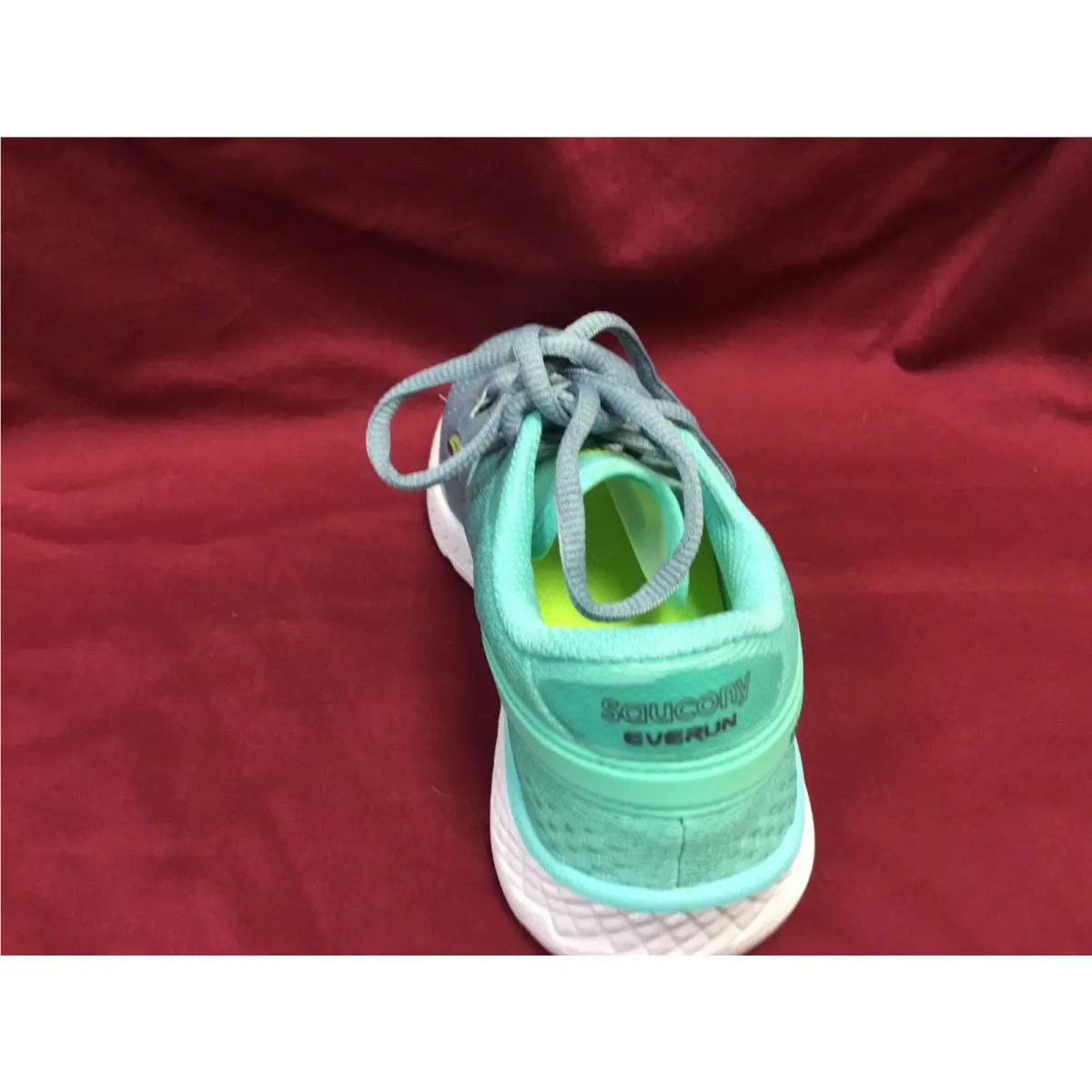 Saucony shoes - Saucony Freedom ISO - Freedom ISO - Gray 1