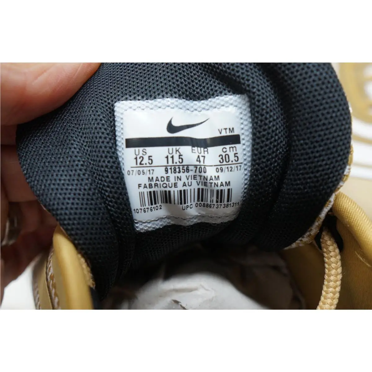 Nike shoes - Nike Air Max 97 - Air Max - 918356-700 - Gold, Manufacturer: Metallic Gold/University Red-Black-White 9