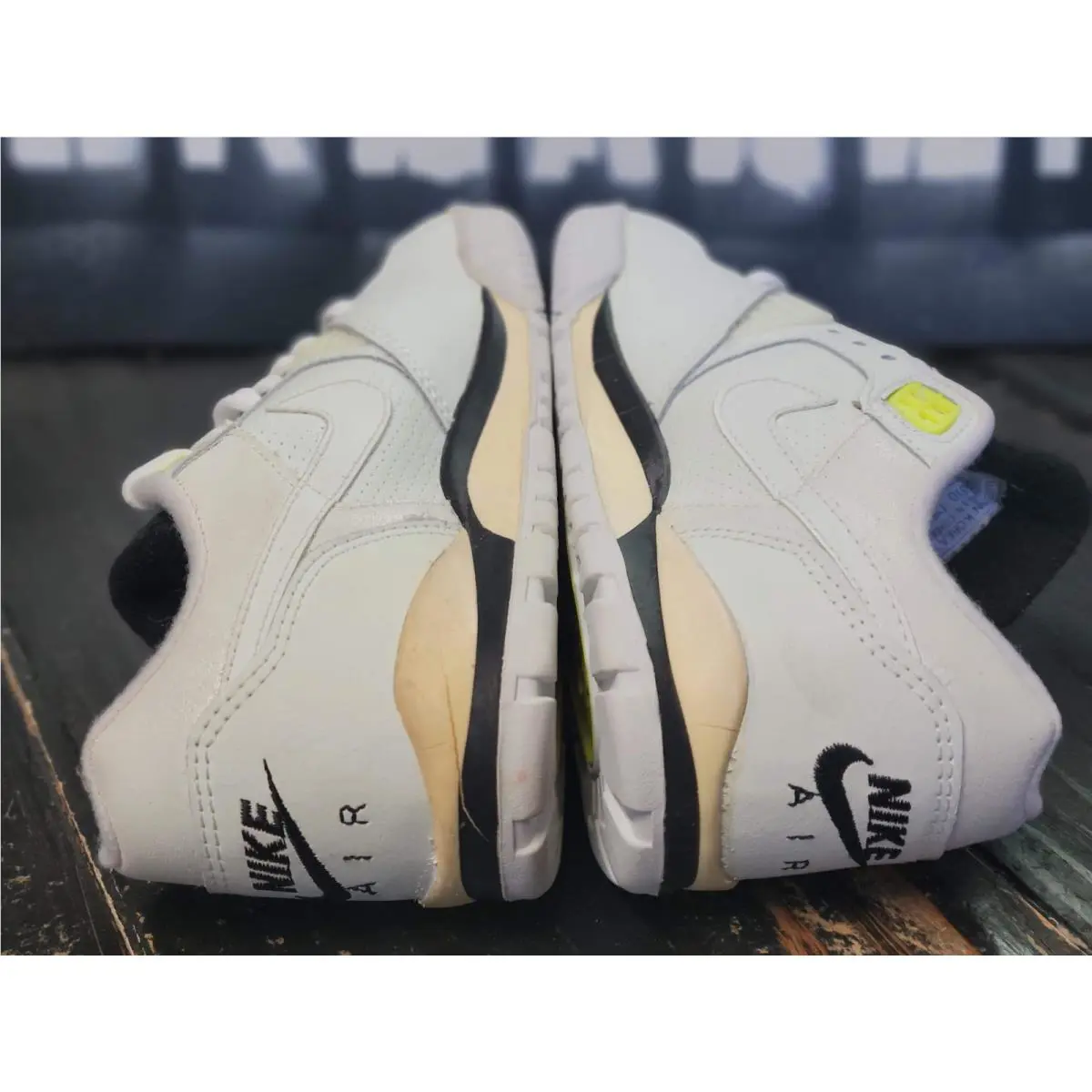 Nike shoes - White 4