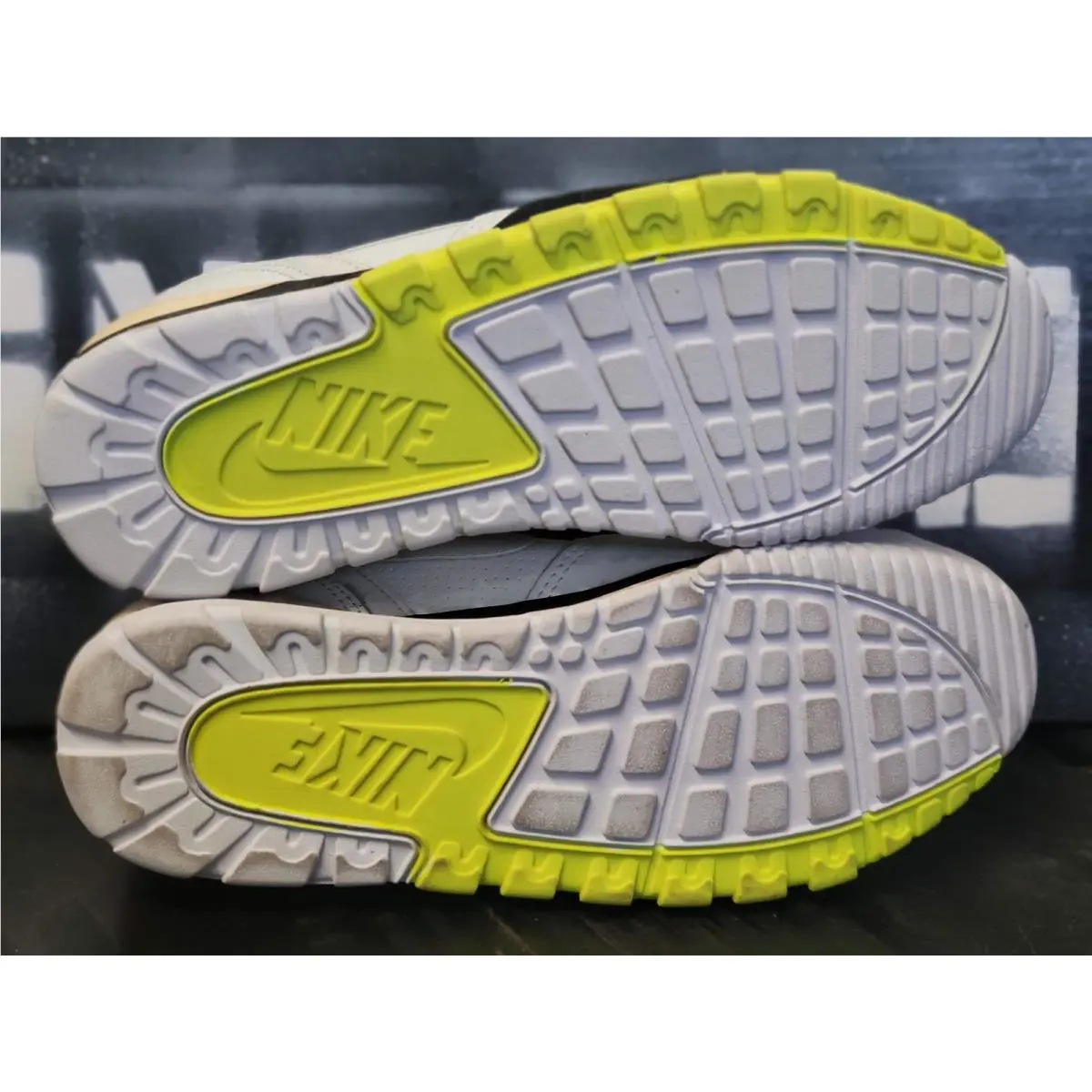 Nike shoes - White 5