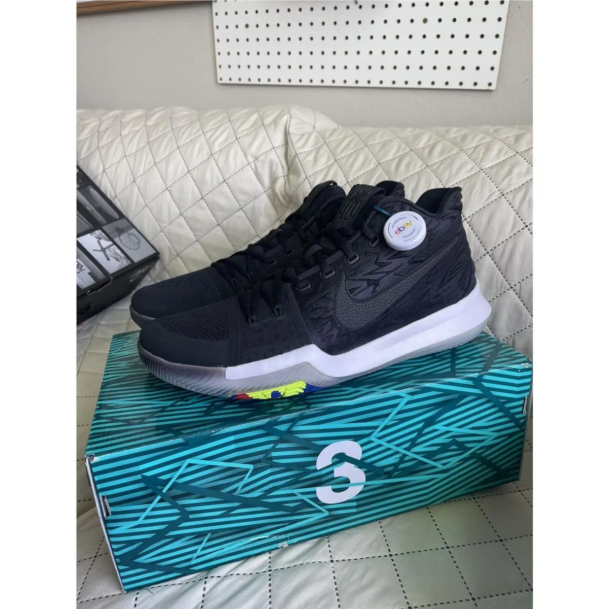 Nike shoes - Nike Kyrie 3 - Kyrie - 852395-009 - Black 0