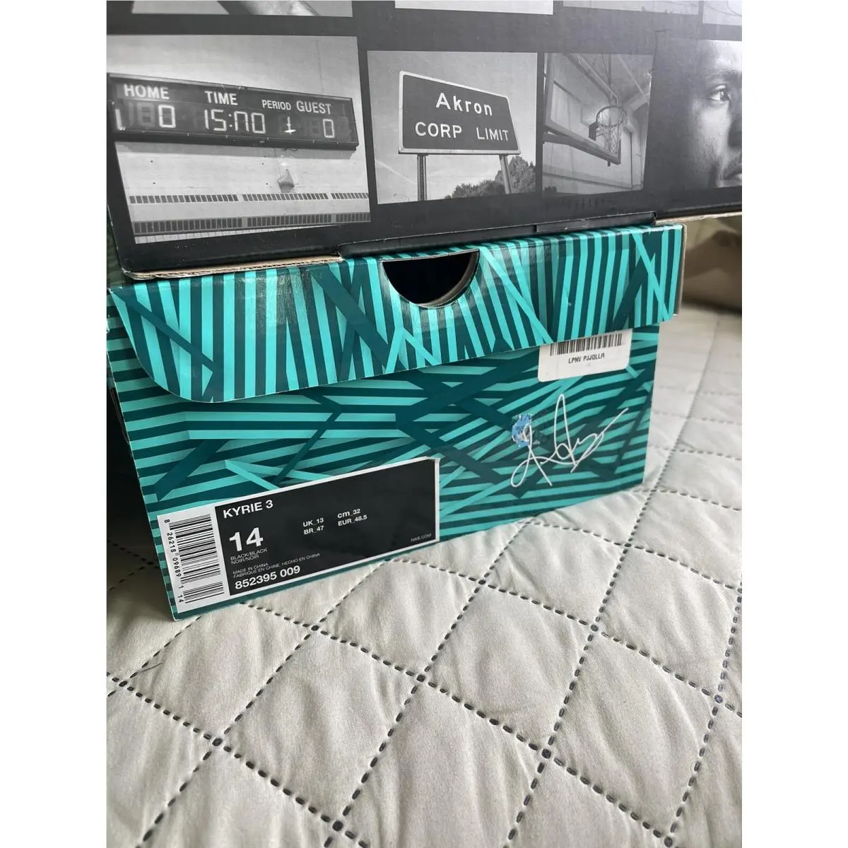 Nike shoes - Nike Kyrie 3 - Kyrie - 852395-009 - Black 1