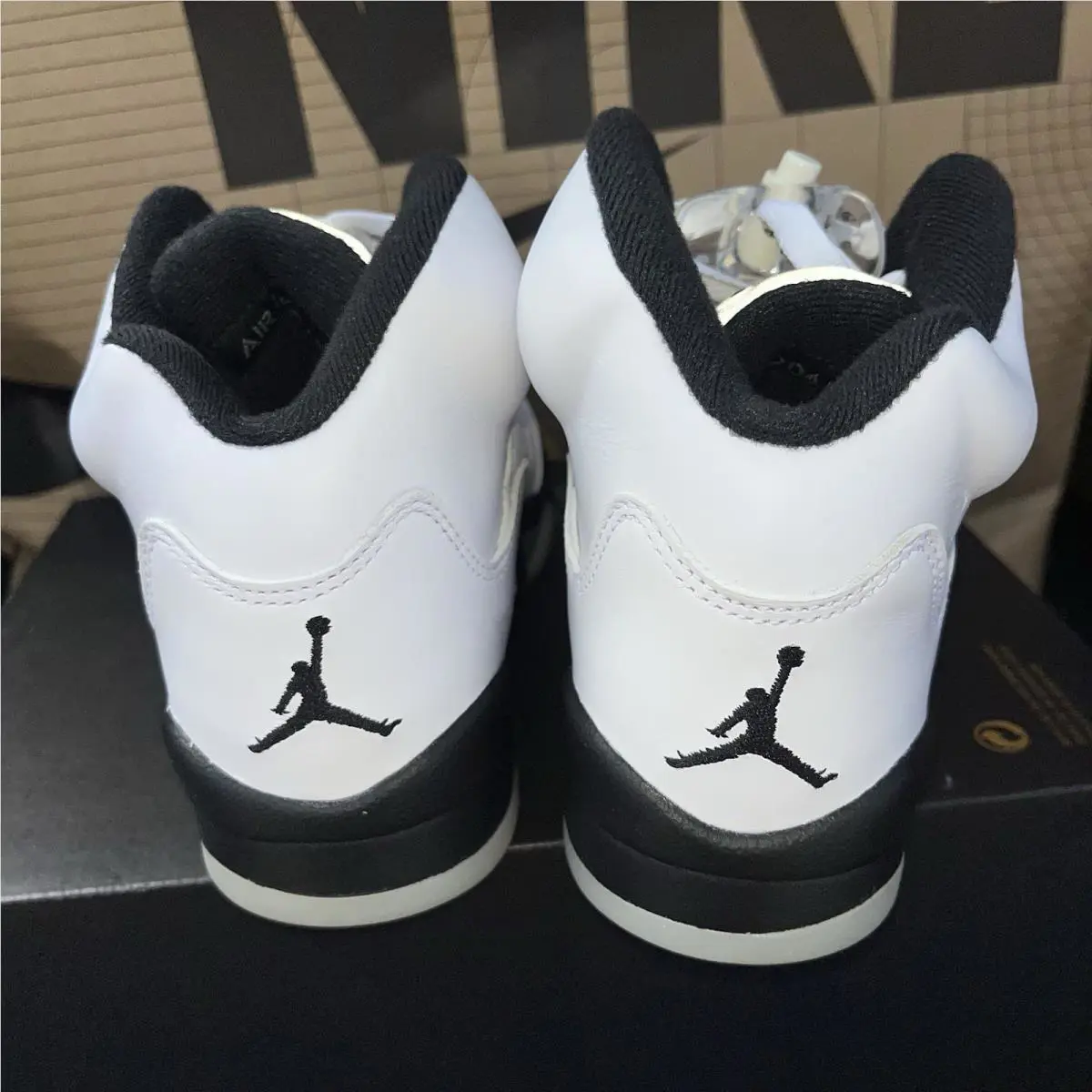 Nike shoes - Air Jordan 5 - Air - 440888-110 - White 2