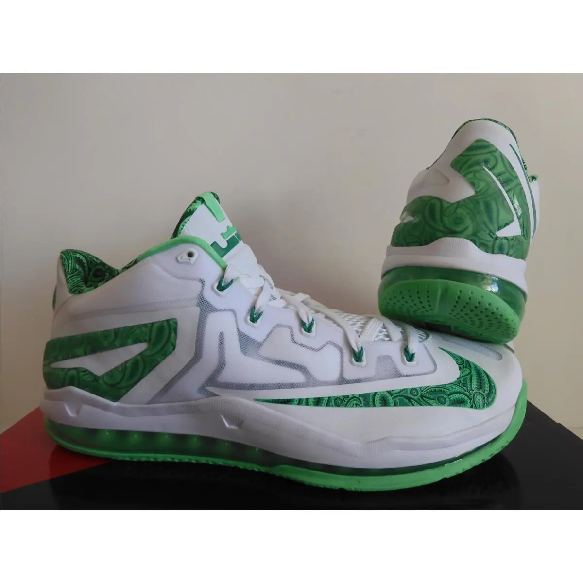 Nike shoes - Nike Max Lebron 11 XI Low - 642849-100 - White (UPC: 091204206343) 0