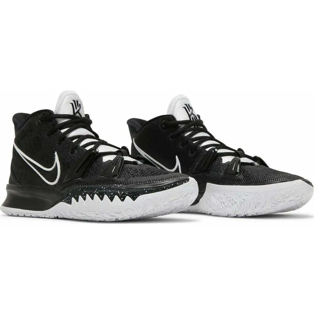 Nike shoes - DA7767-001:4.5 - 195238781699 - Black 3