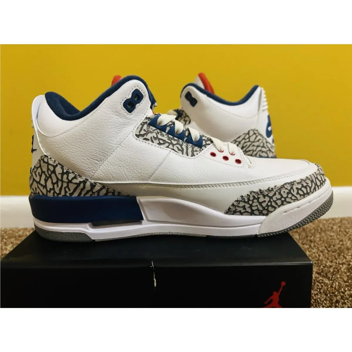 Nike shoes - Air Jordan 3 - Air - 854262-106 - White 1