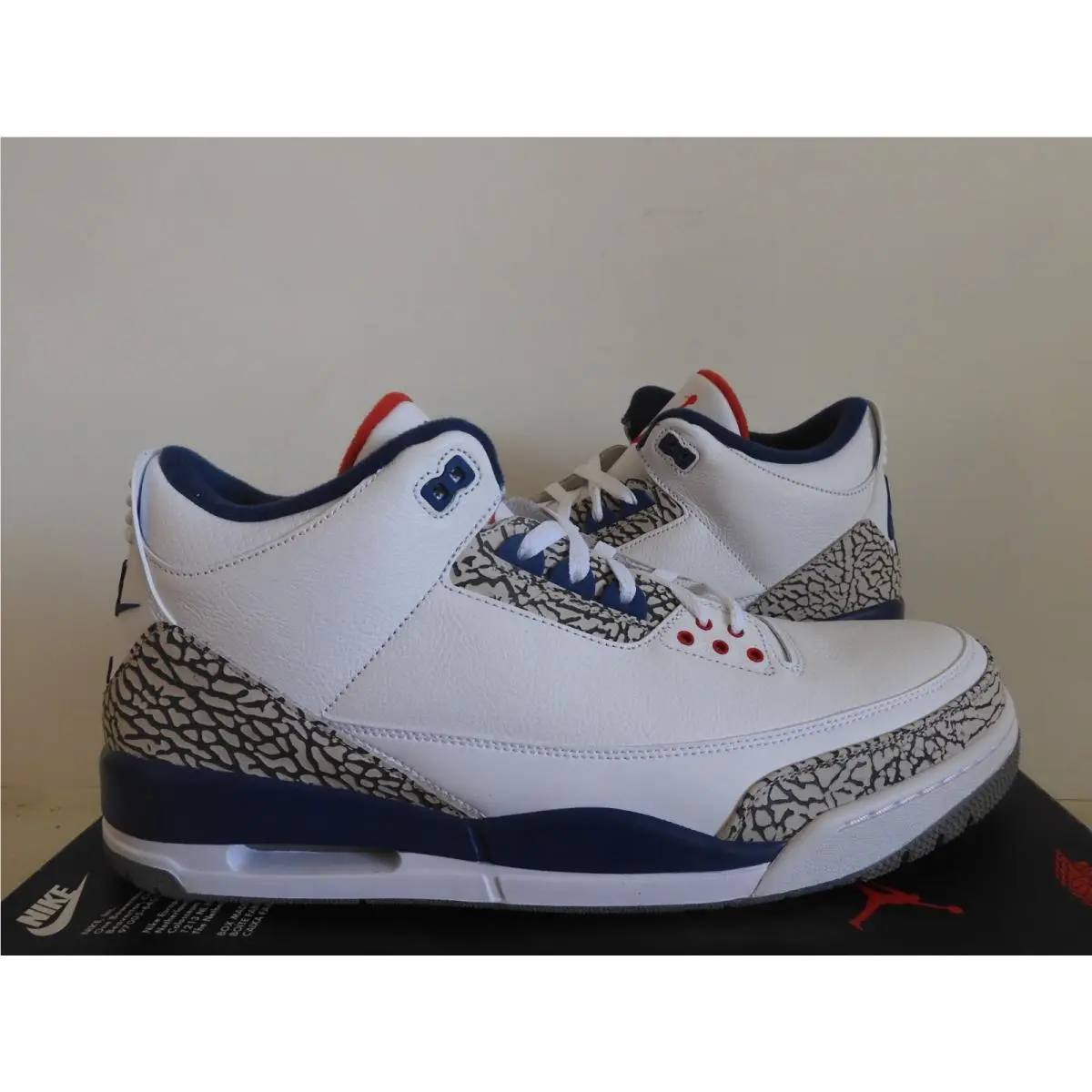 Nike shoes - Air Jordan 3 - Air - 854262-106 - White (UPC: 676556808799) 0