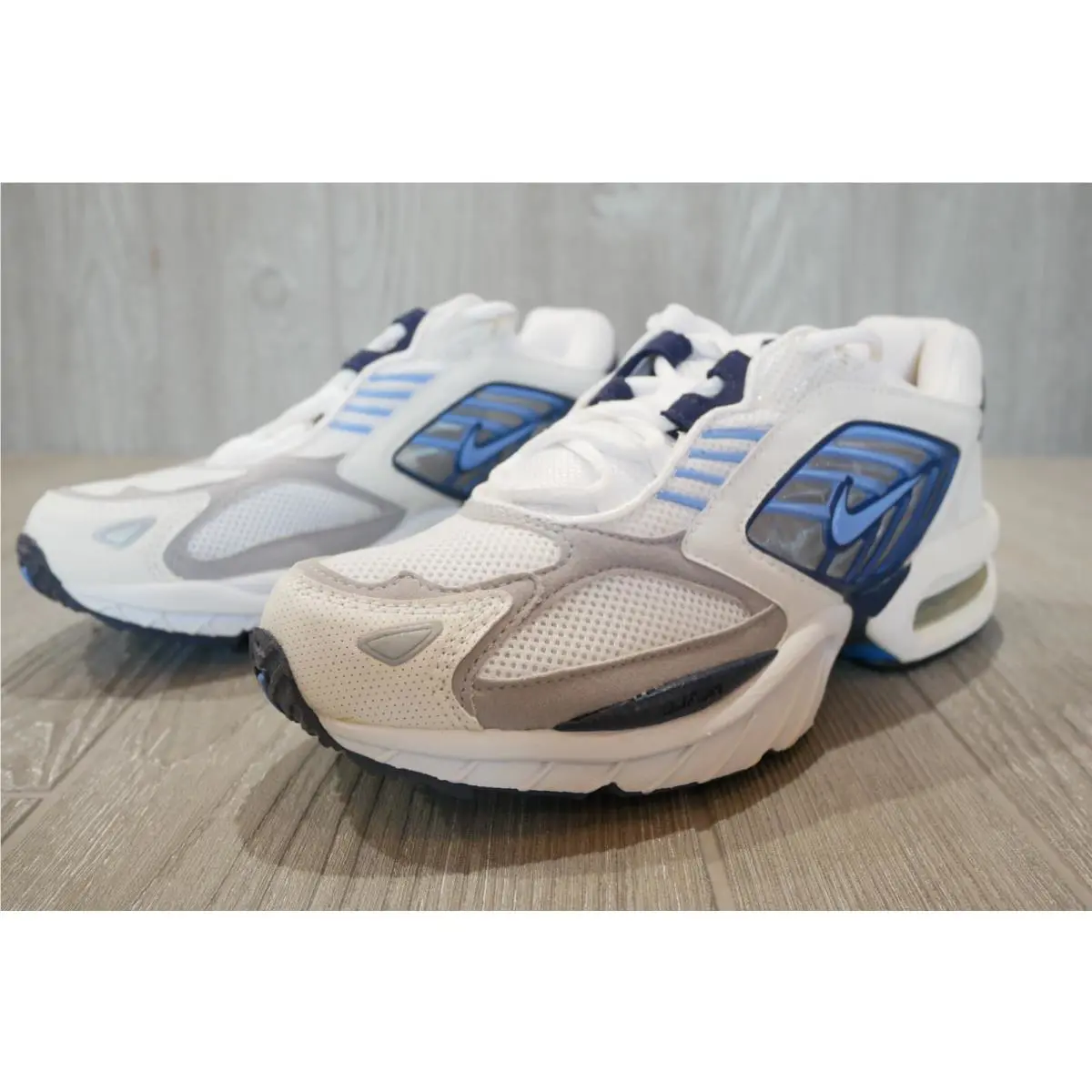 Nike shoes - Nike Air Max 2002 - Air Max - White 0