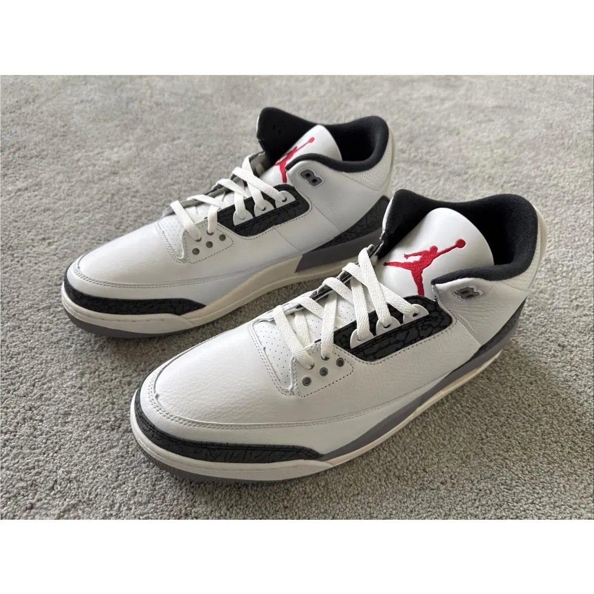 Nike shoes - Jordan 3 - White 3