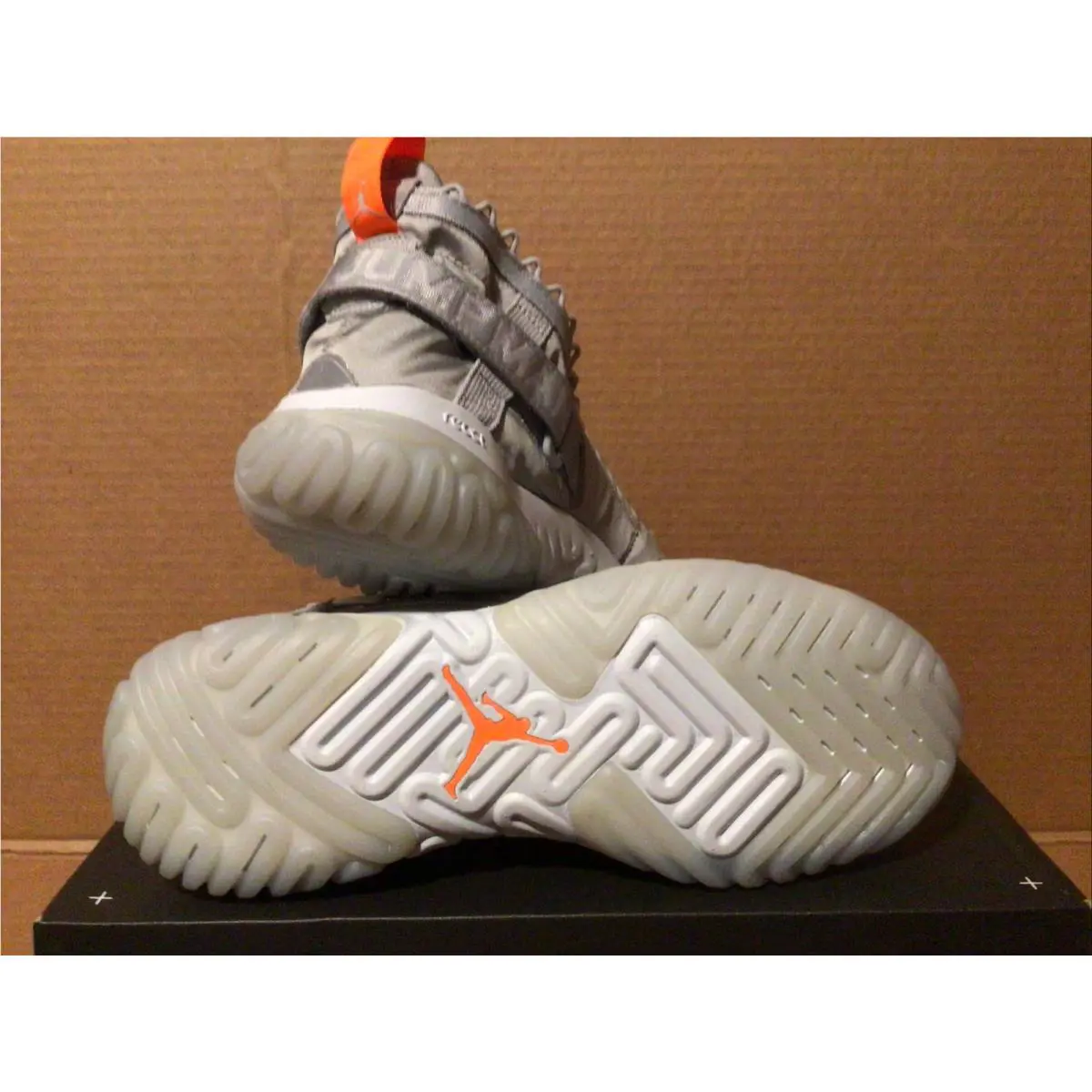 Nike shoes - Nike Proto-React - Gray 0