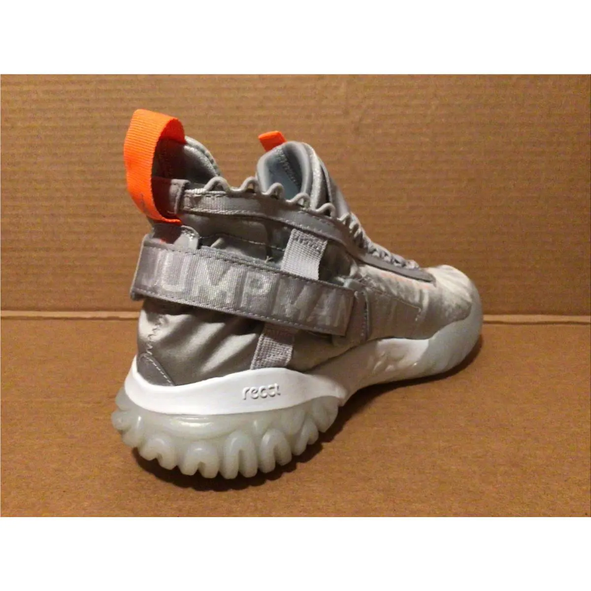 Nike shoes - Nike Proto-React - Gray 2