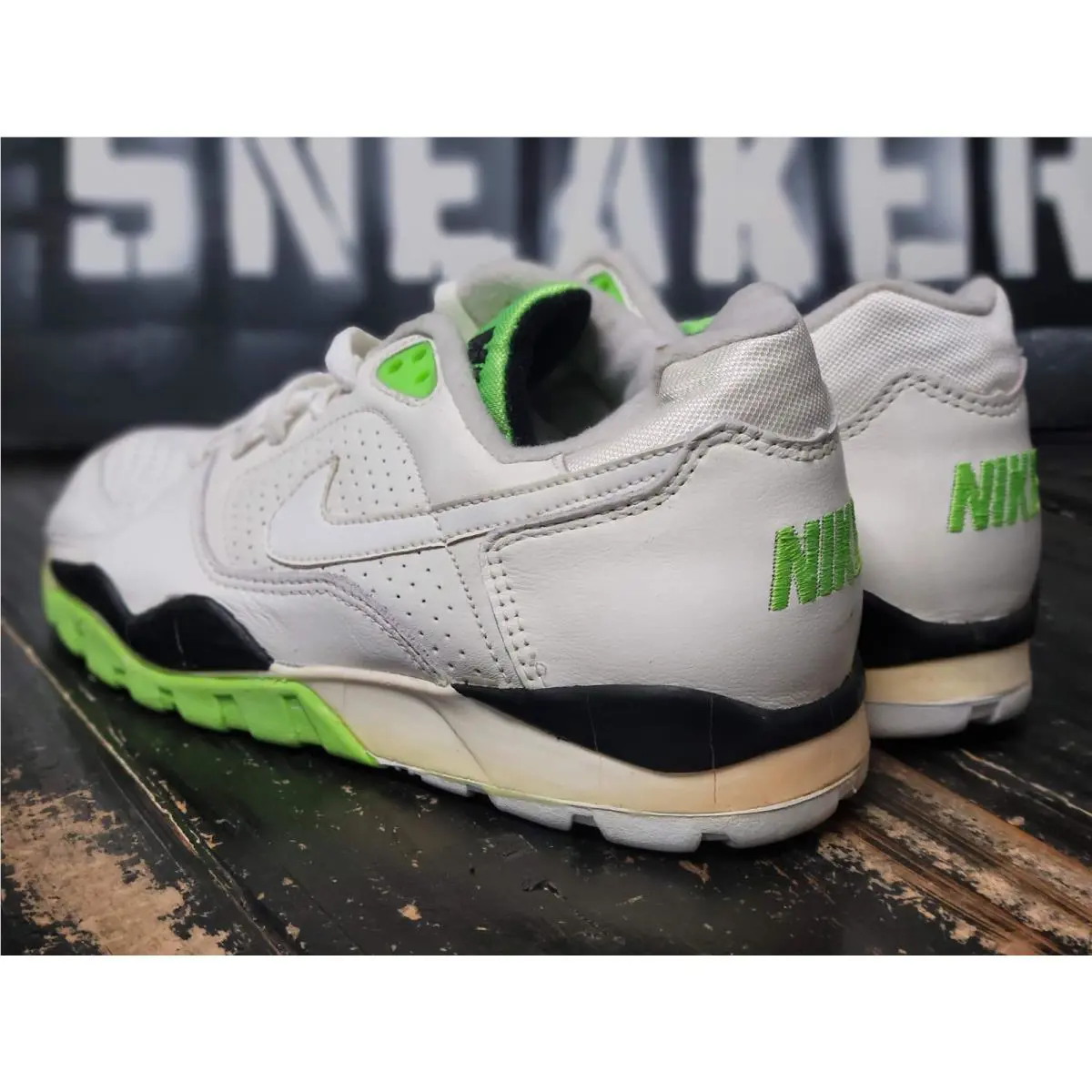 Nike shoes - White 2