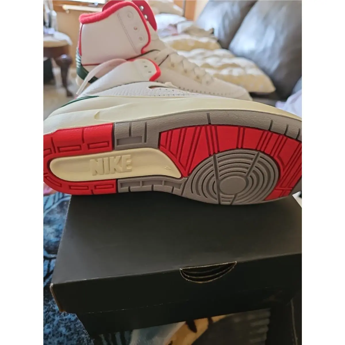 Nike shoes - White 4