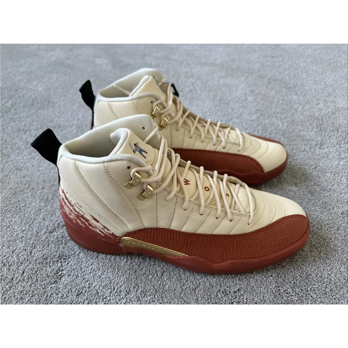 Nike shoes - Jordan 12 - Orange 1