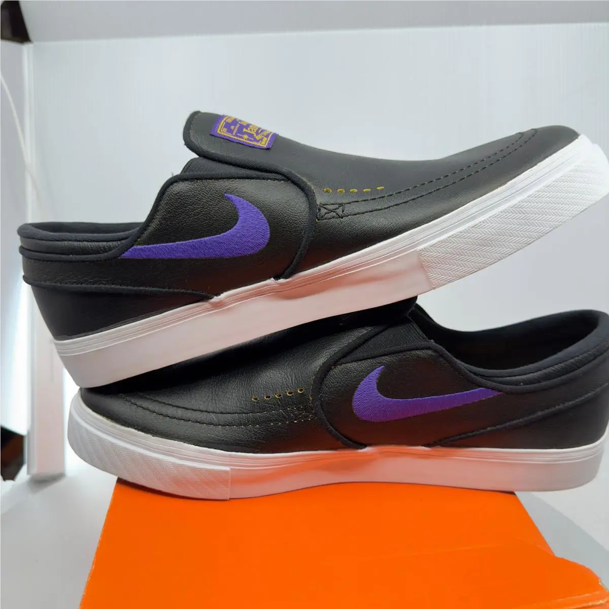 Nike shoes - Black 2