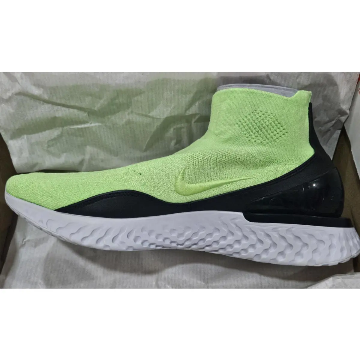 Nike shoes - Nike Rise React - Rise React - AV5554-330 - Green 1