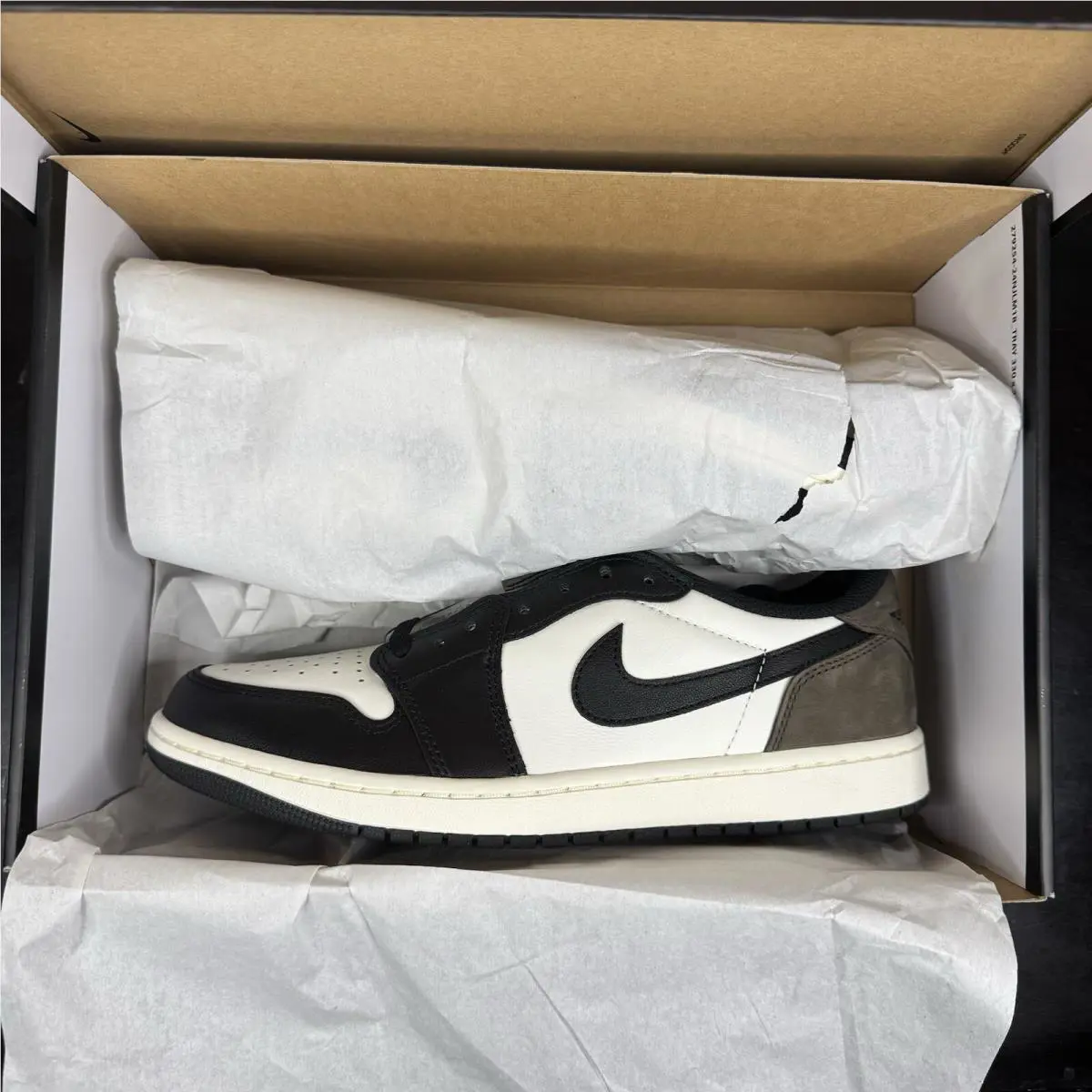 Nike shoes - Jordan Retro 1 - Retro - Mocha 10