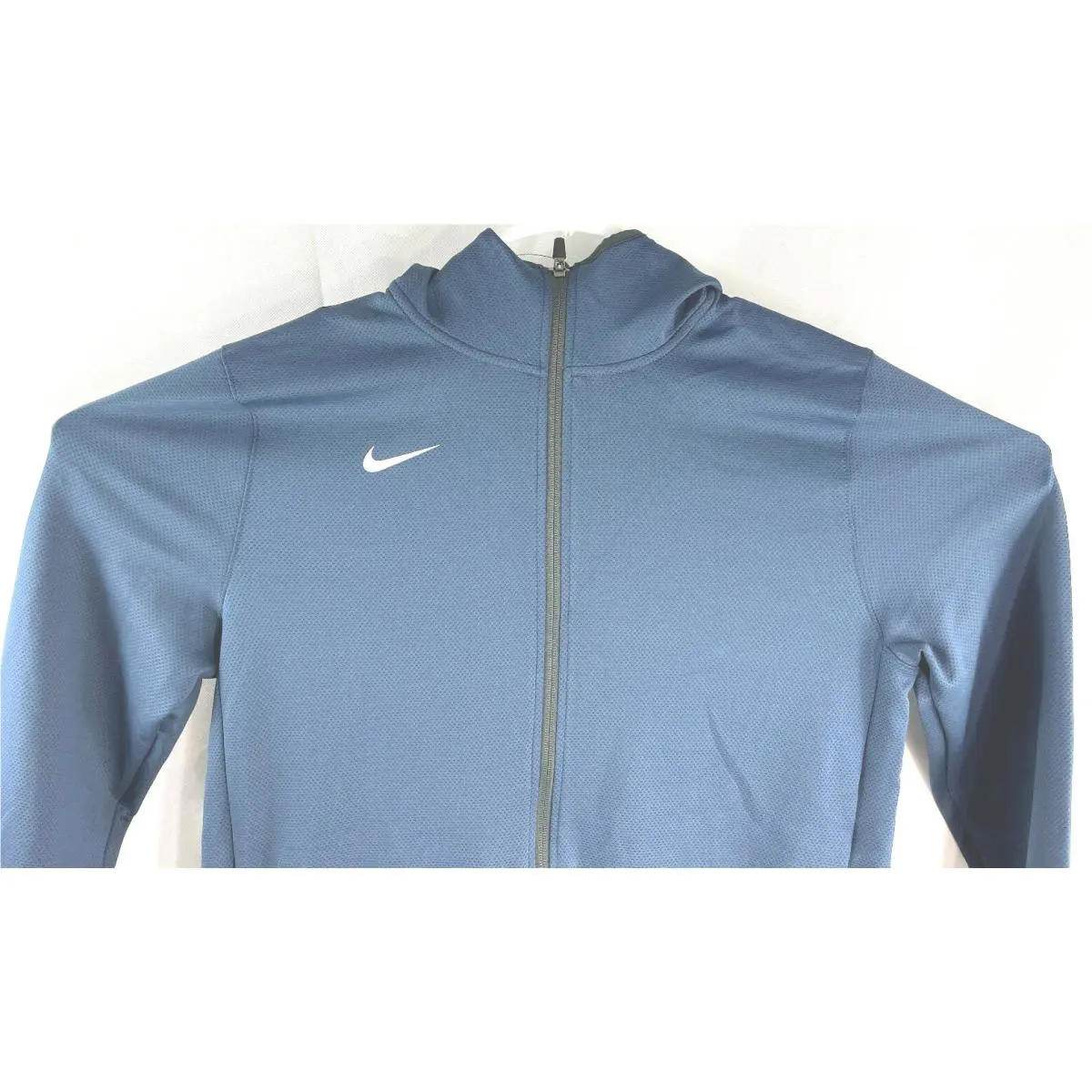 Nike clothing - Blue (UPC: 0193145165175) 1