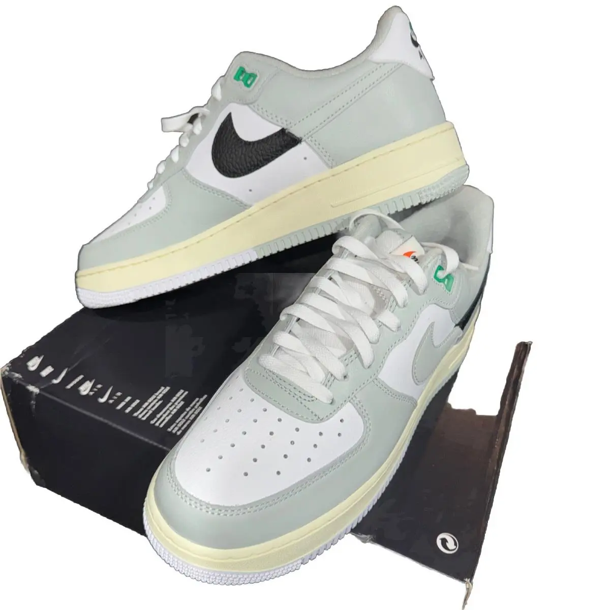Nike Air Force 1 `07 LV8 Mens Shoes Rare Color Sz 10