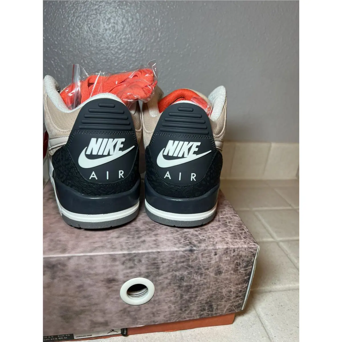 Nike shoes - Air Jordan 3 - Air - AV6683-200 - Bio Beige Black 4