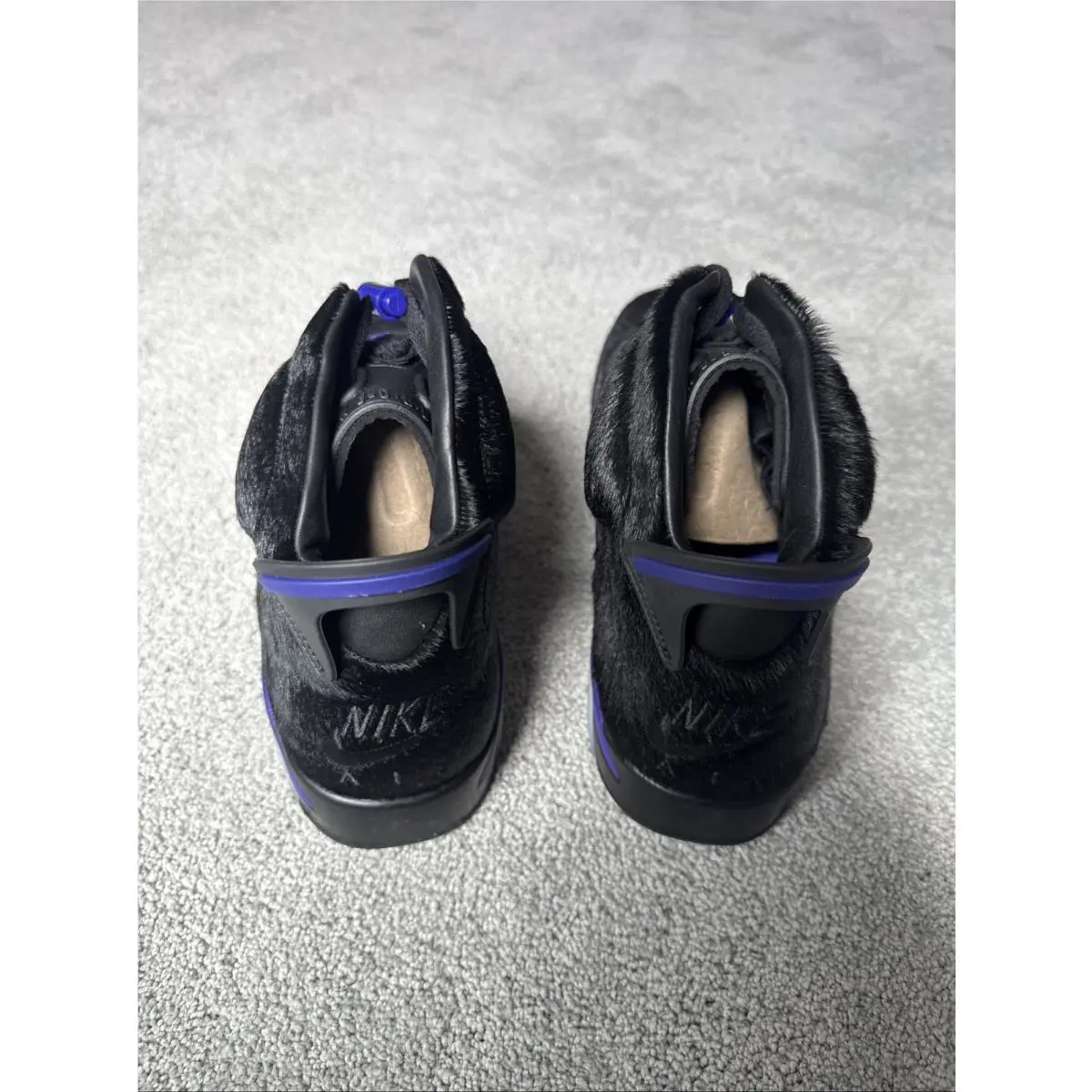 Nike shoes - Jordan 6 - Black 5