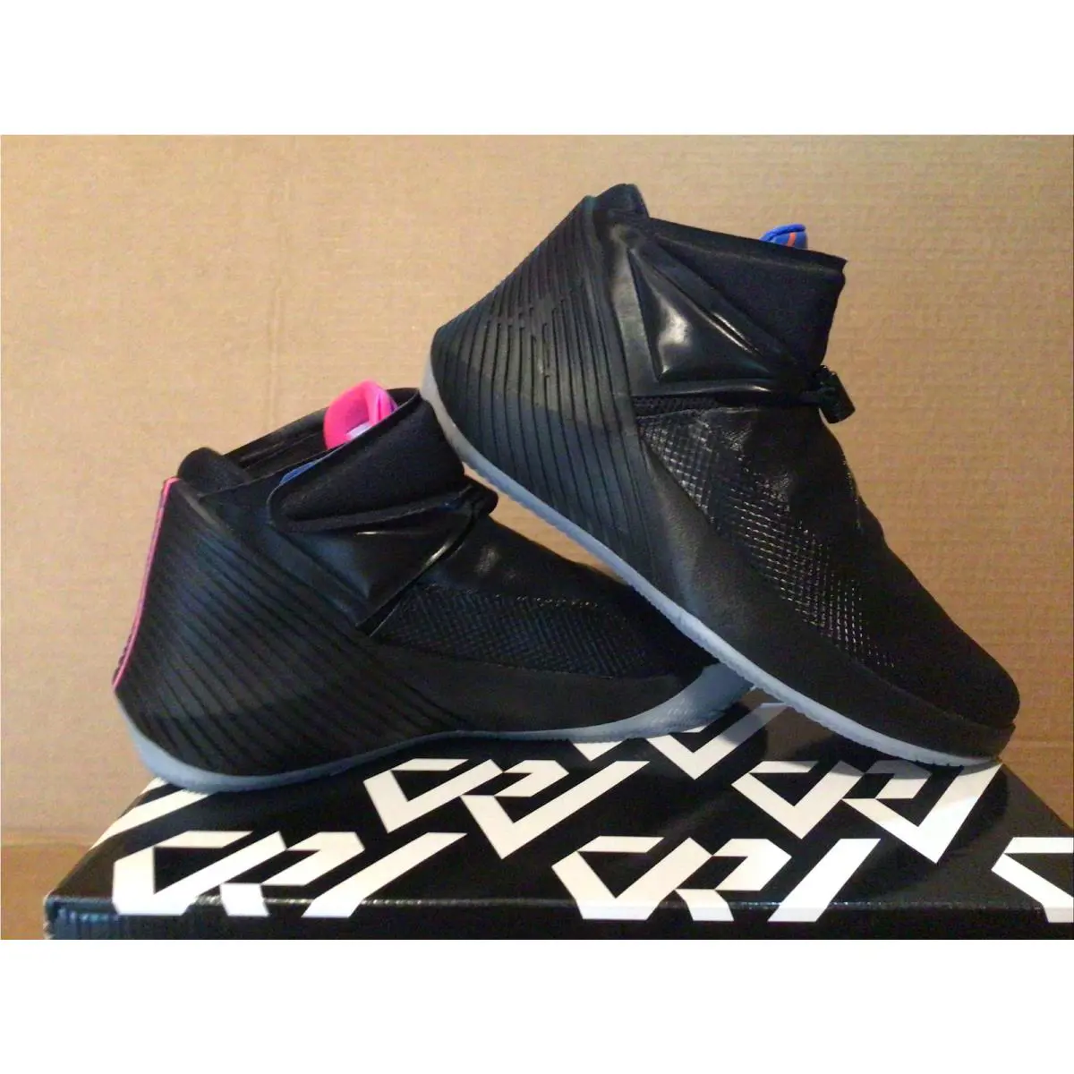 Nike shoes - Air Jordan 1 - Air - Black 1