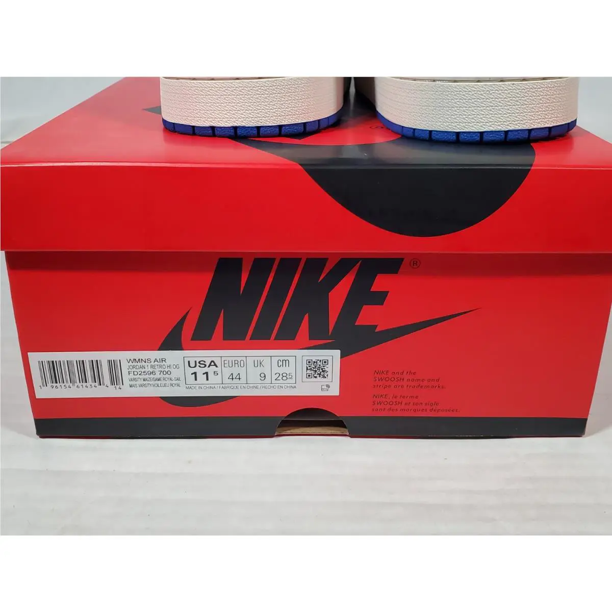 Nike shoes - Air Jordan 1 - Air - Blue & Yellow 5