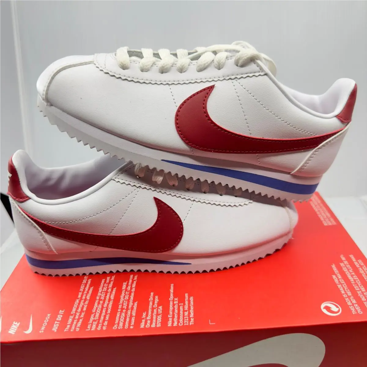 Nike shoes - White 2