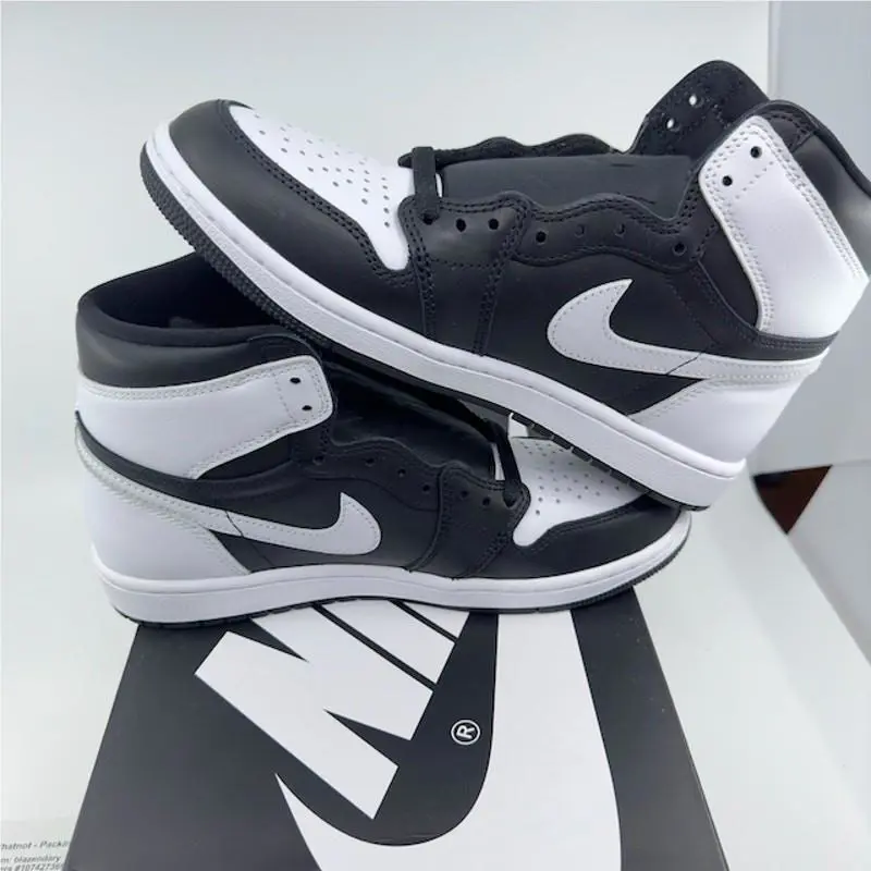 Nike shoes - Black 3