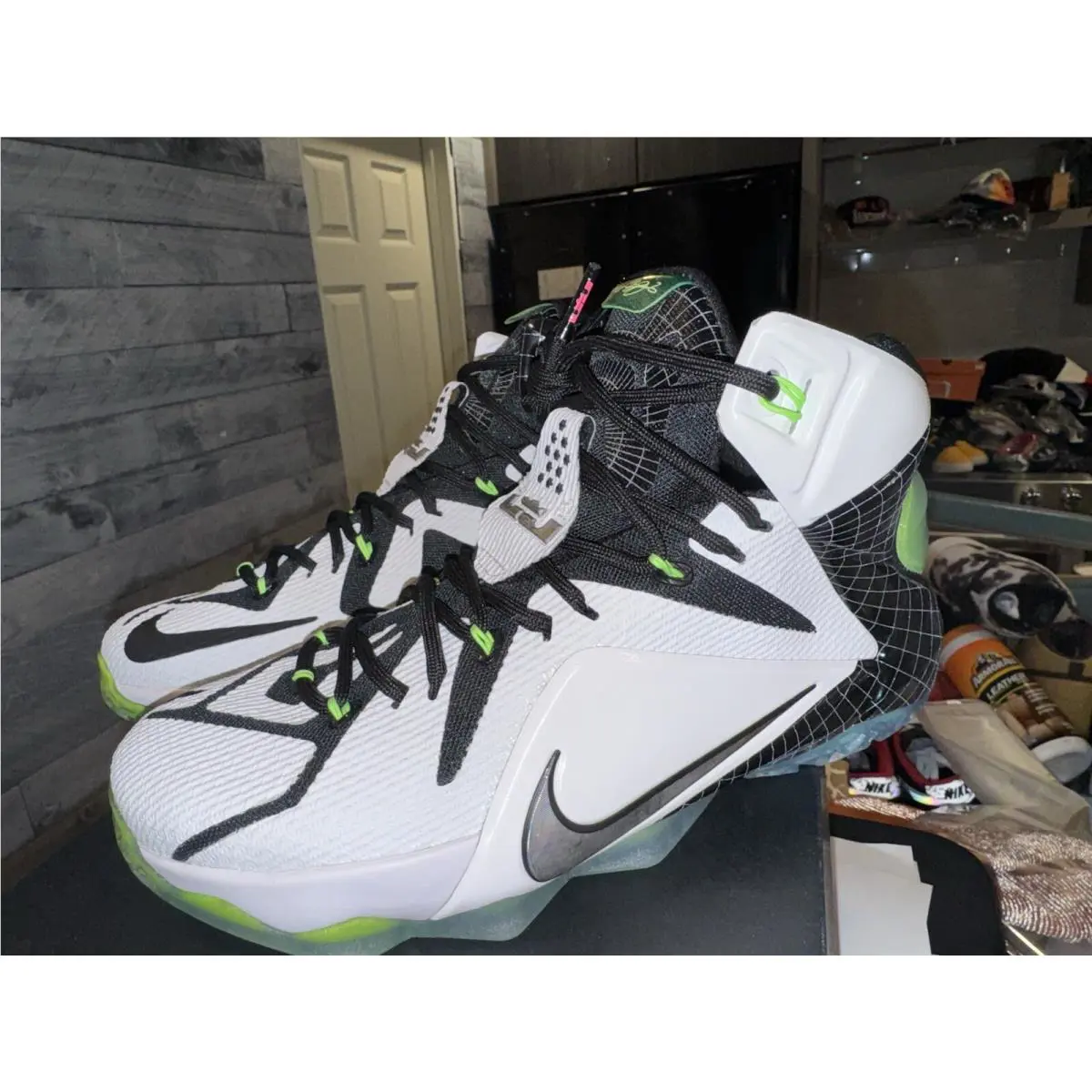 Nike shoes - Nike 12 - 742549-190 - White 3