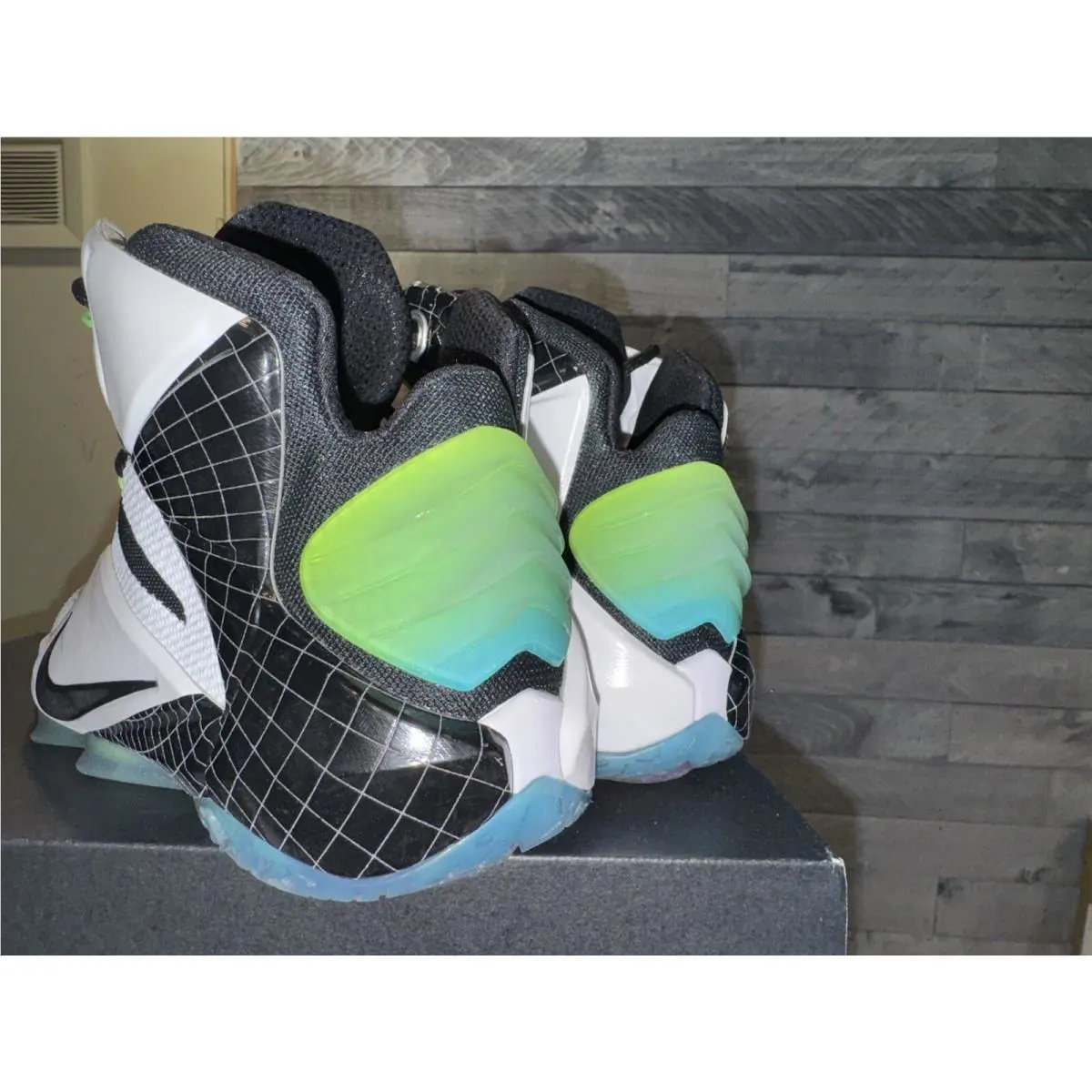 Nike shoes - Nike 12 - 742549-190 - White 4