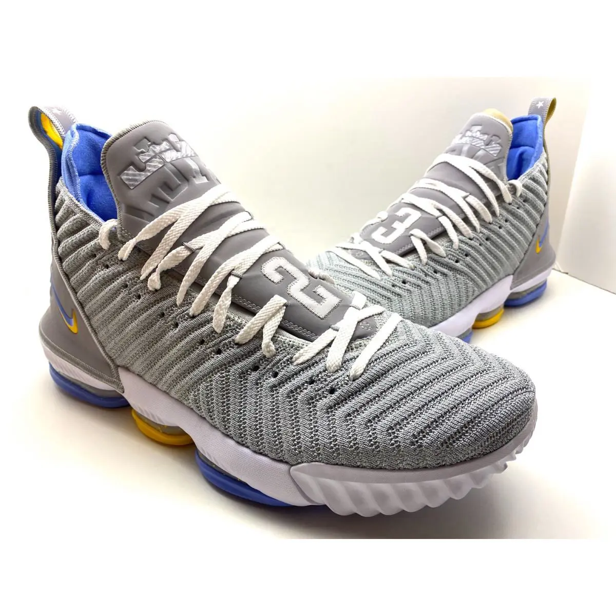 Nike shoes - LEBRON XVI - LEBRON XVI - WOLF GREY/WHITE 0
