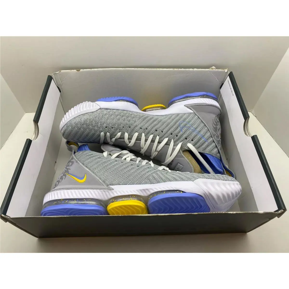 Nike shoes - LEBRON XVI - LEBRON XVI - WOLF GREY/WHITE 7