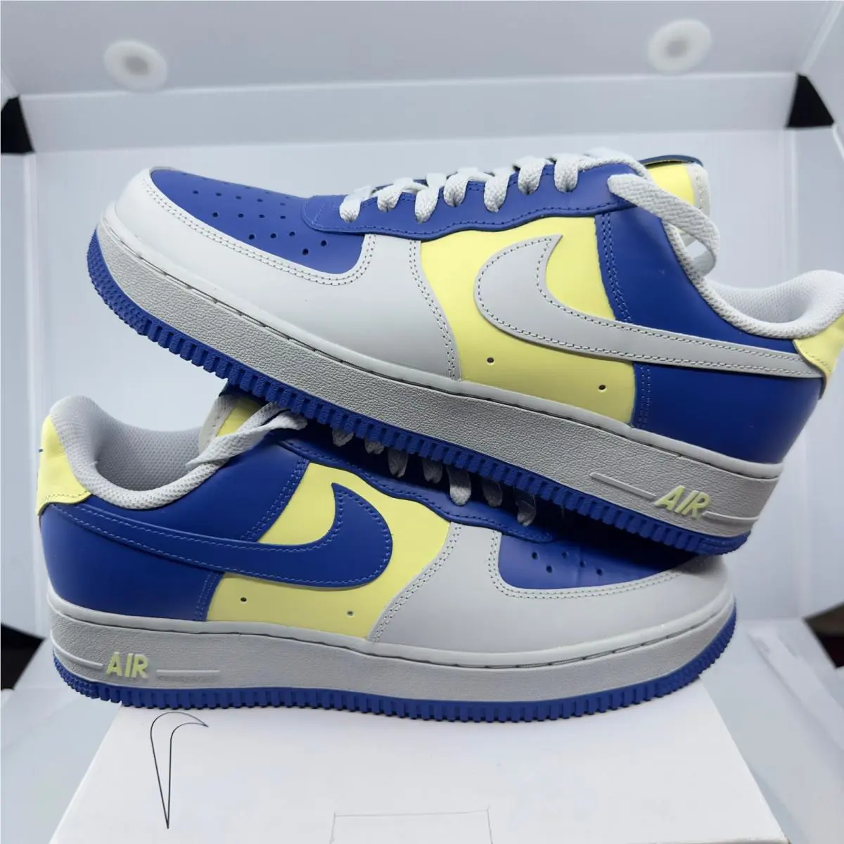 Nike shoes - Blue 2