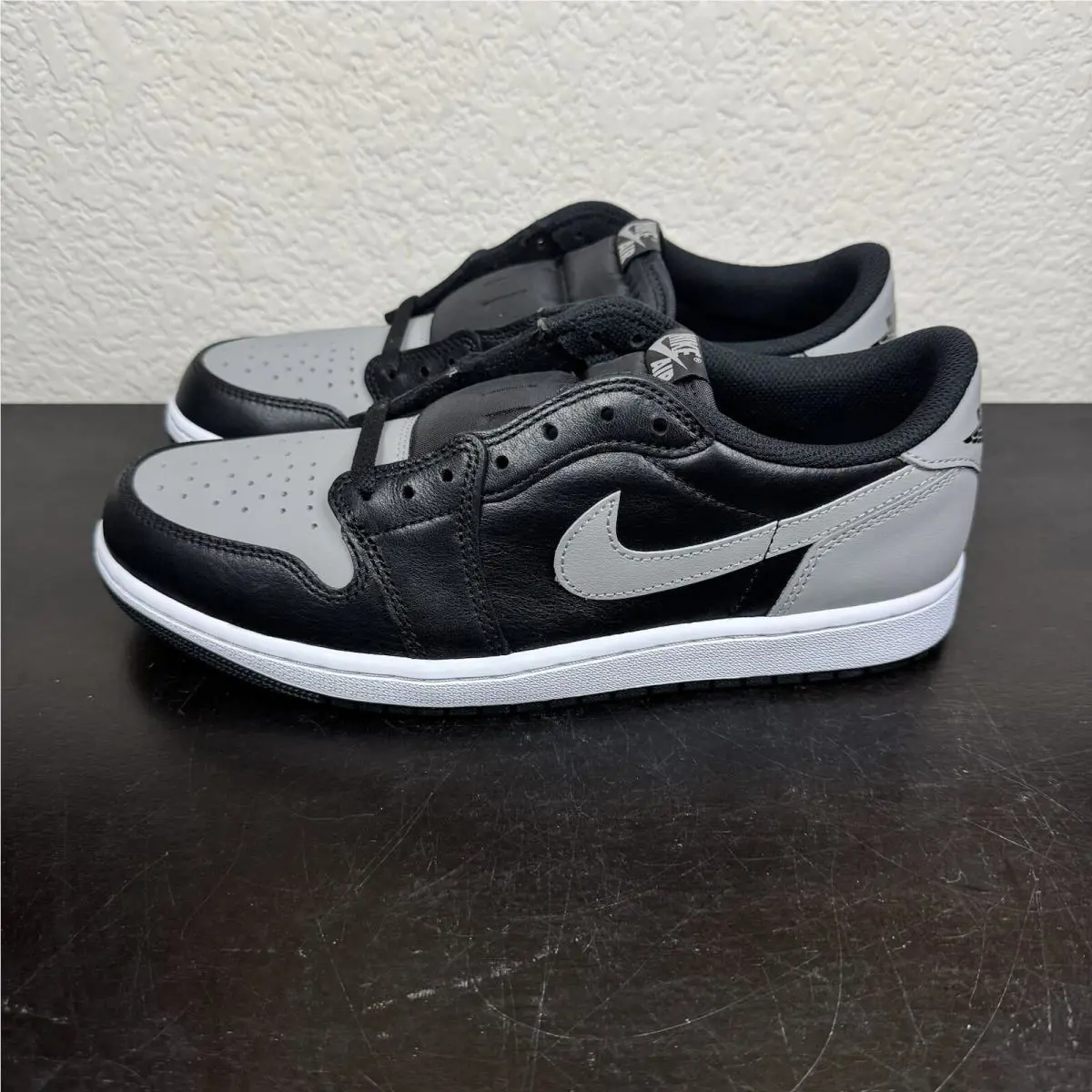 Nike shoes - Jordan Retro 1 - Retro - Shadow 3