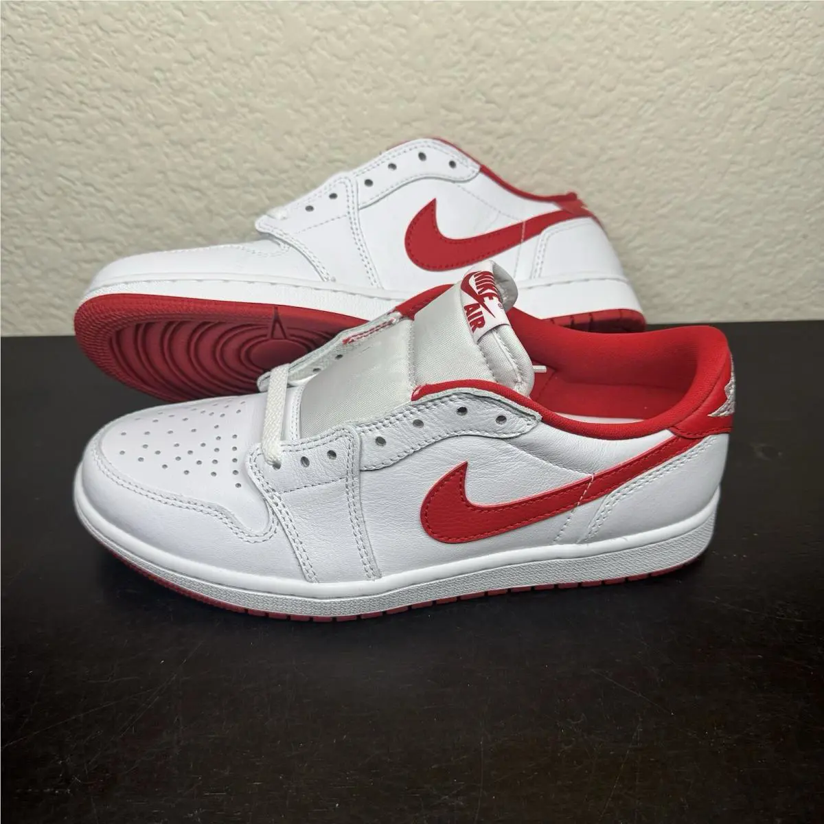 Nike shoes - Nike Air Jordan 1 - Air - University Red 8