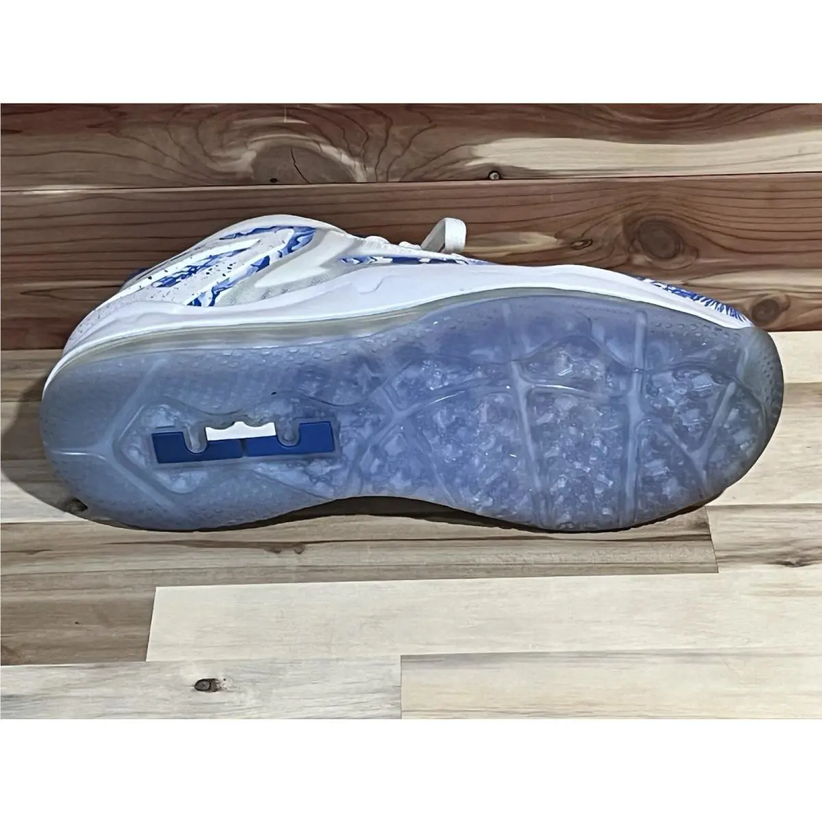 Nike shoes - Max Lebron XI Low CH Pack - White 15