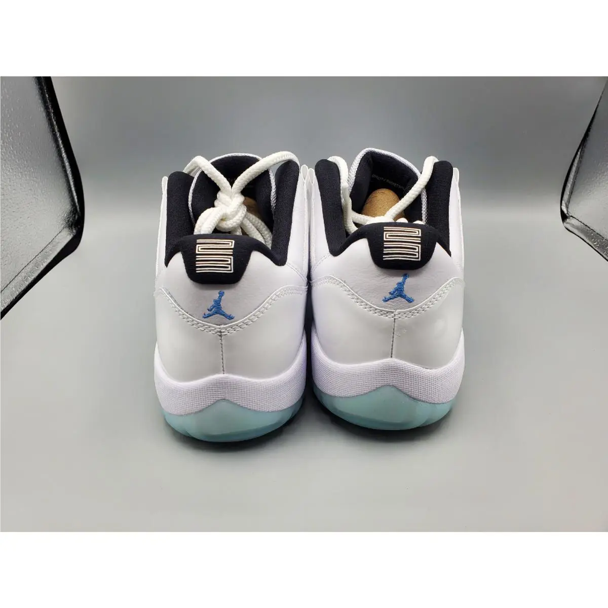 Nike shoes - Air Jordan 11 Retro Low - White/Legend Blue 3