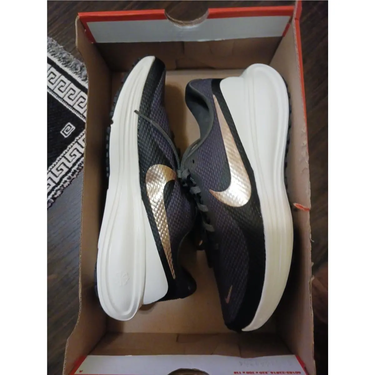 Nike shoes - Nike Revolution - Revolution - Black, Manufacturer: White/Yellow/Pink 3