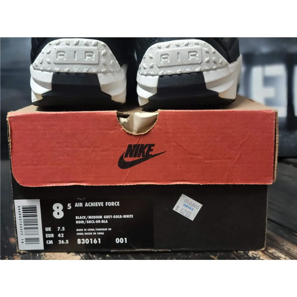 Nike shoes - Black 6