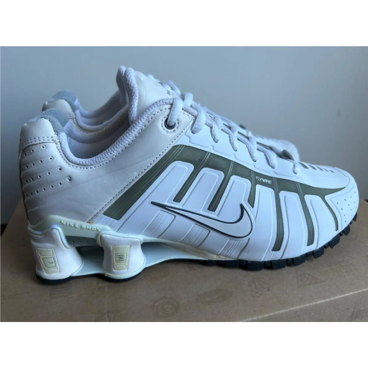 Nike shoes - Nike Shox - Shox - 429868-100 - Silver (UPC: 883412980135) 0