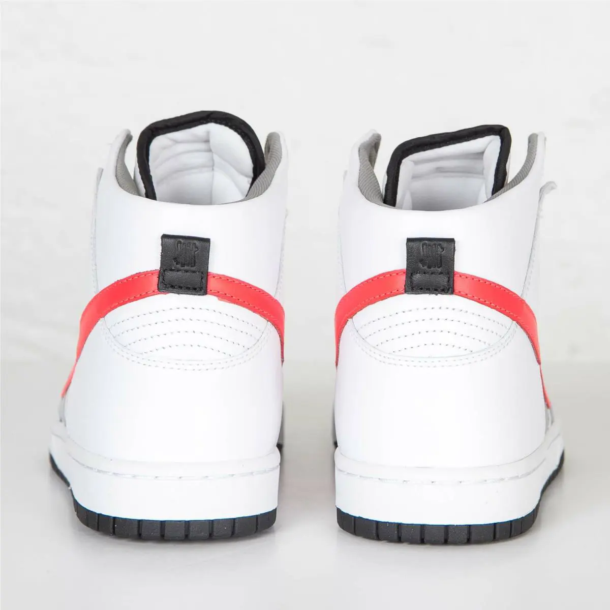 Nike shoes - Nike Dunk Lux - Dunk Lux - 826668-160 - White 1